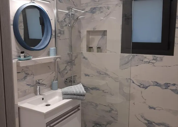 Shades Of Blue Apartment. Apartamento *